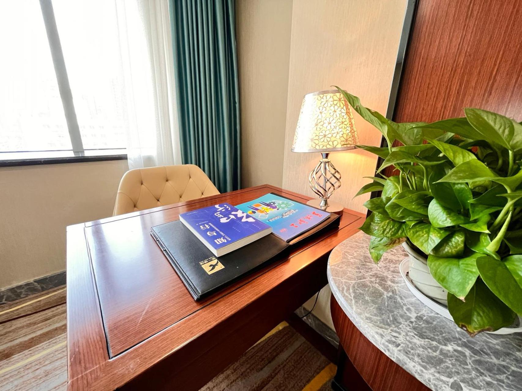 Skyline Plaza Hotel גואנגג'ואו מראה חיצוני תמונה