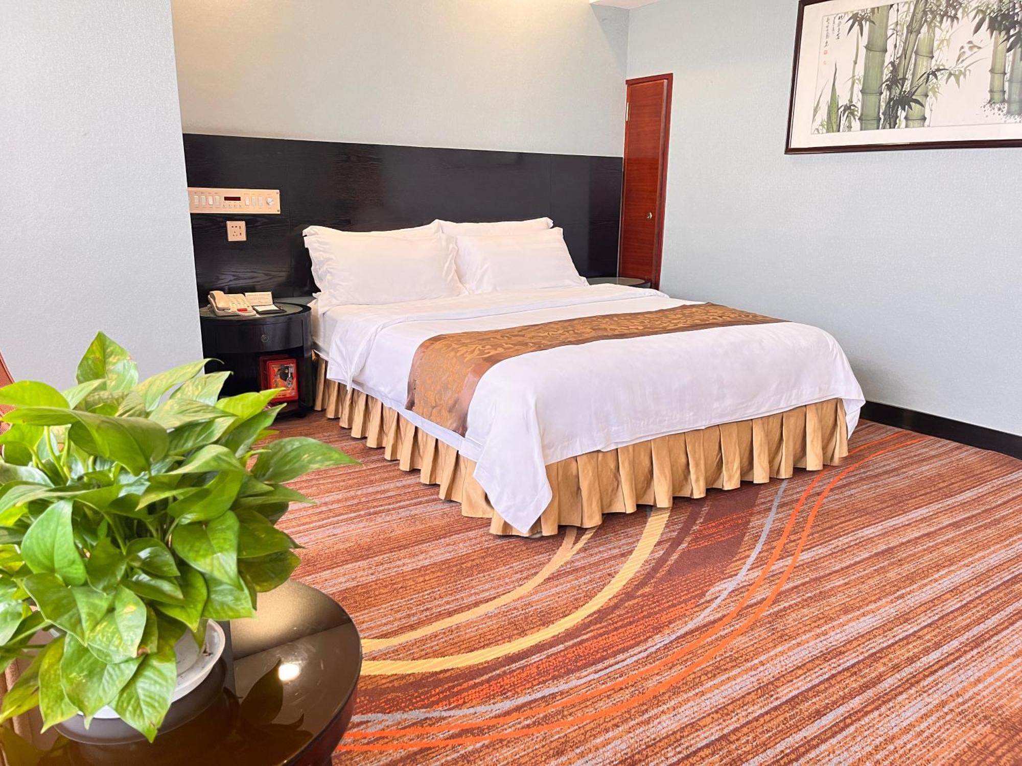 Skyline Plaza Hotel גואנגג'ואו מראה חיצוני תמונה